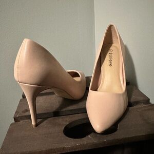 Women's Nude Pumps
